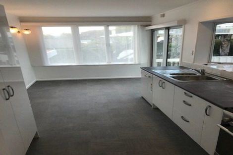 Photo of property in 1/30 Corunna Road, Milford, Auckland, 0620