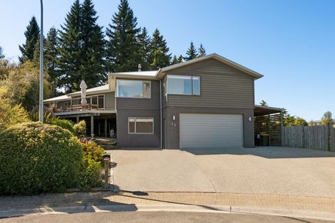 Photo of property in 17 Trevathan Lane, Wanaka, 9305