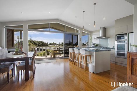 Photo of property in 28 Reo Crescent, Waihi Beach, 3611