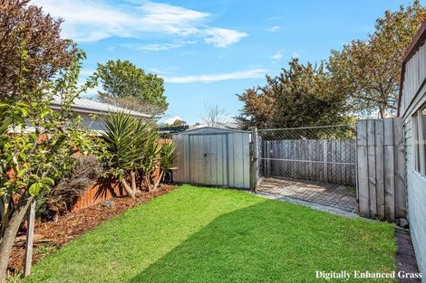 Photo of property in 34 Medina Crescent, Parklands, Christchurch, 8083
