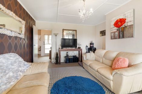 Photo of property in 3 Rugby Street, Levin, 5510