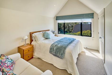 Photo of property in 15 Hautana Square, Woburn, Lower Hutt, 5010