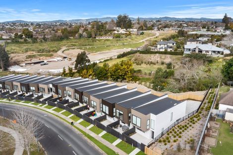 Photo of property in 1/12 Westmorland Rise, Bethlehem, Tauranga, 3110