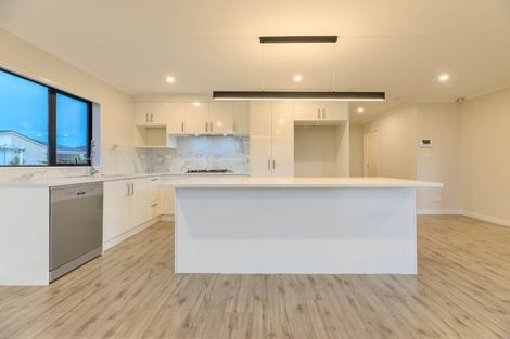 Photo of property in 40 Koroheke Road, Takanini, 2110