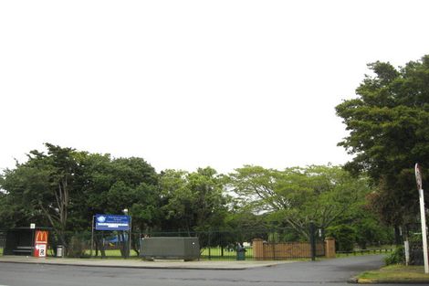 Photo of property in 437 Great South Road, Opaheke, Papakura, 2113