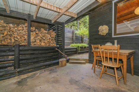 Photo of property in 5b Pohutukawa Grove, Whitianga, 3510