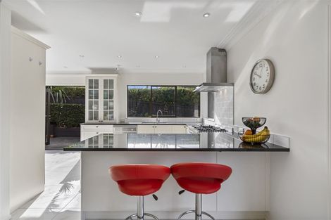 Photo of property in 3 Citation Way, Botany Downs, Auckland, 2010