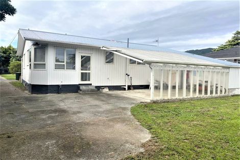 Photo of property in 382 Te Moana Road, Waikanae, 5036