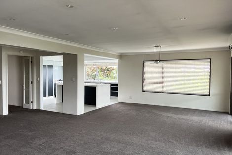 Photo of property in 23d Stanley Point Road, Stanley Point, Auckland, 0624