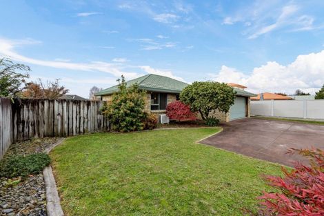 Photo of property in 12 Greenough Place, Rototuna, Hamilton, 3210