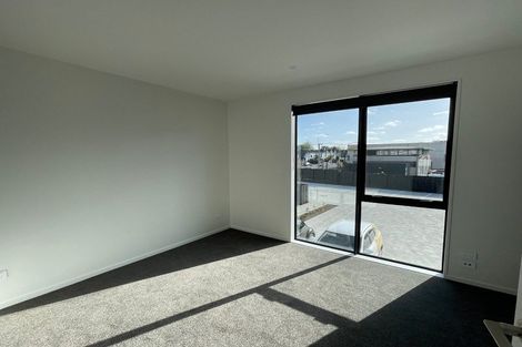 Photo of property in 8/27 New Brighton Road, Shirley, Christchurch, 8061