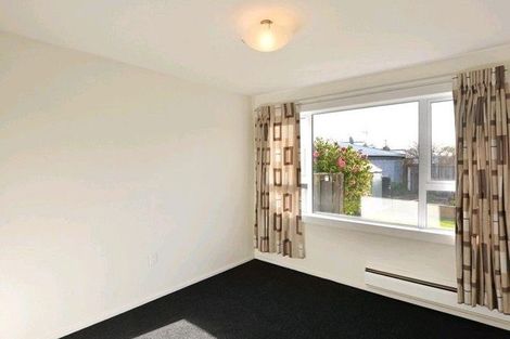 Photo of property in 51 Grahams Road, Ilam, Christchurch, 8041