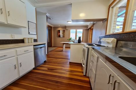 Photo of property in 4 Garnett Avenue, Forest Lake, Hamilton, 3200