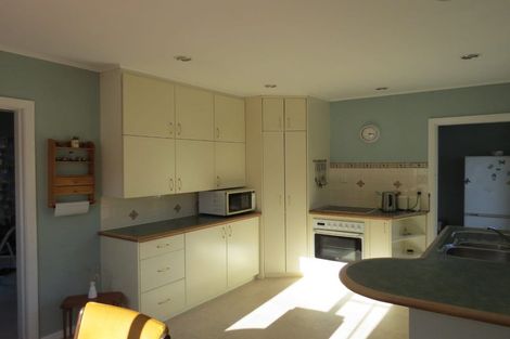 Photo of property in 165 Wainuiomata Road, Wainuiomata, Lower Hutt, 5014