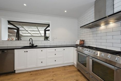 Photo of property in 22 Marnane Terrace, St Andrews, Hamilton, 3200