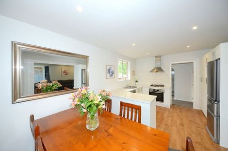 Photo of property in 127 Grimseys Road, Redwood, Christchurch, 8051