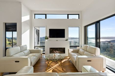 Photo of property in 49 Ashton Fitchett Drive, Brooklyn, Wellington, 6021