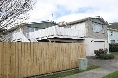 Photo of property in 17 Pencarrow Crescent, Wainuiomata, Lower Hutt, 5014