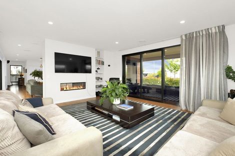 Photo of property in 42 Beaumont Drive, Rolleston, 7614