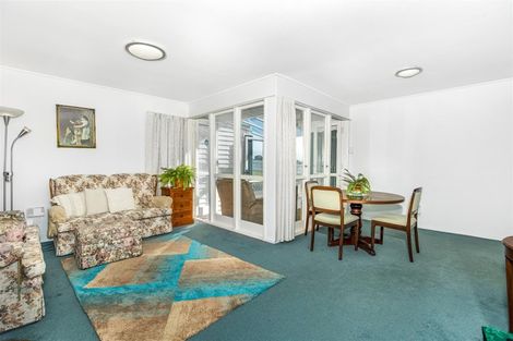 Photo of property in 5 Hamilton Drive, Waiuku, 2123