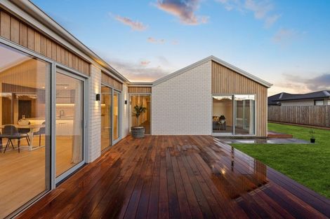 Photo of property in 20 Greig Crescent, Amberley, 7410