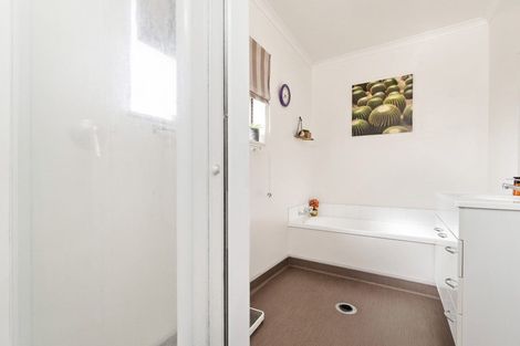 Photo of property in 27 Roy Douglas Place, Favona, Auckland, 2024