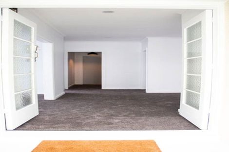 Photo of property in 390 Linwood Avenue, Bromley, Christchurch, 8062