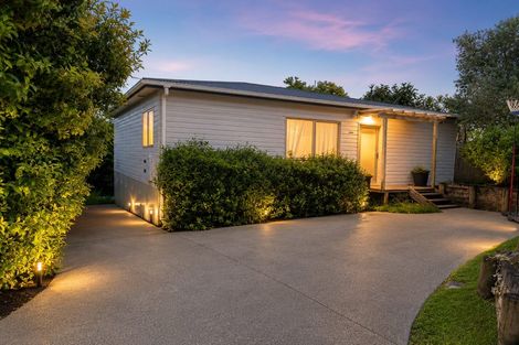 Photo of property in 308 Sunset Road, Windsor Park, Auckland, 0632