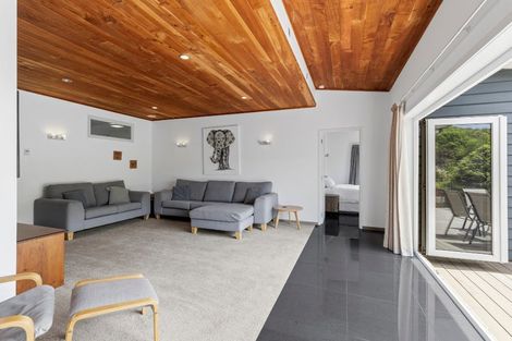 Photo of property in 37 Bay Vista Drive, Pohara, Takaka, 7183