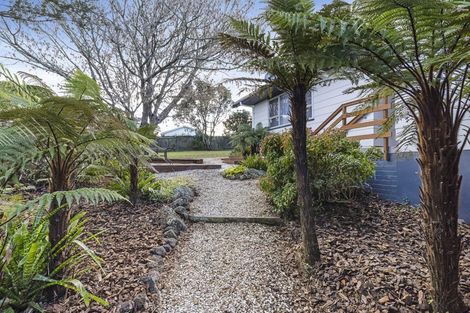 Photo of property in 20 Newham Place, Henderson, Auckland, 0612