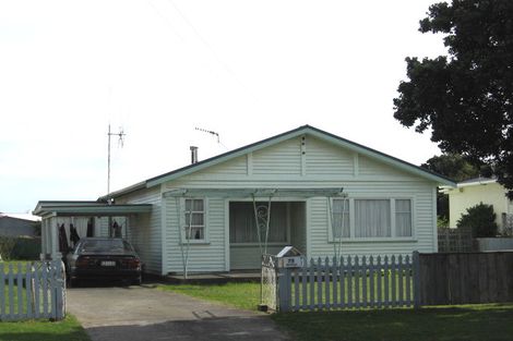Photo of property in 75 Thatcher Street, Castlecliff, Whanganui, 4501