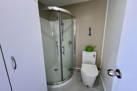 Photo of property in 35 Addington Avenue, Manurewa, Auckland, 2102