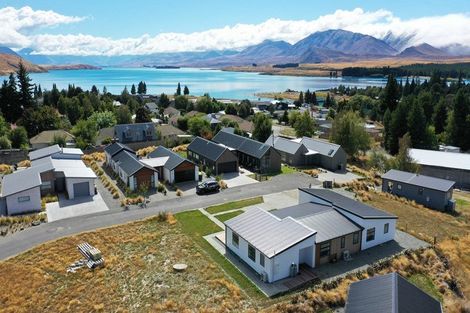 Photo of property in 22 Rodman Lane, Lake Tekapo, 7999