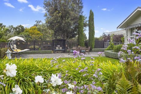 Photo of property in 2 Church Street, Amberley, 7410