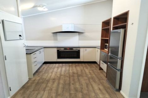 Photo of property in The Triangle, 2/33 Halswater Drive, Churton Park, Wellington, 6037