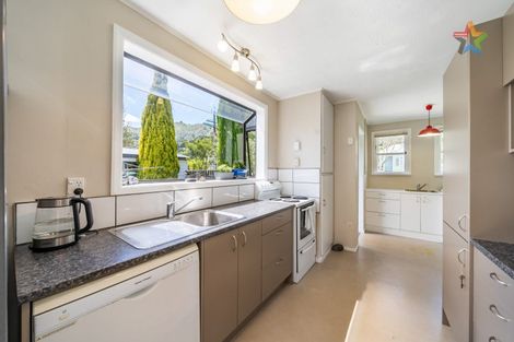 Photo of property in 1 Cleland Crescent, Naenae, Lower Hutt, 5011