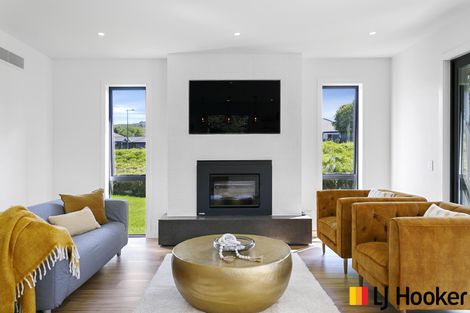 Photo of property in 32 Okaia Drive, Kinloch, Taupo, 3377