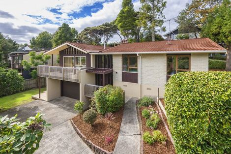 Photo of property in 23 Heaton Grove, Chatswood, Auckland, 0626