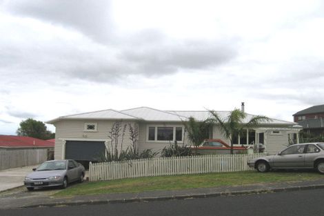 Photo of property in 1/3 Windy Ridge Road, Glenfield, Auckland, 0629