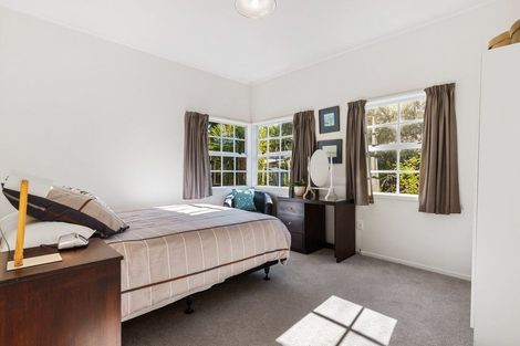 Photo of property in 9 Pah Road, Cockle Bay, Auckland, 2014