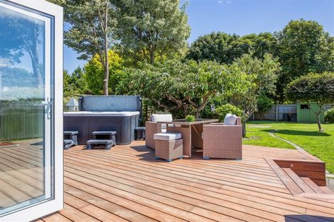 Photo of property in 714 Harewood Road, Harewood, Christchurch, 8051