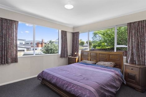 Photo of property in 32 Lynwood Place, Brookfield, Tauranga, 3110