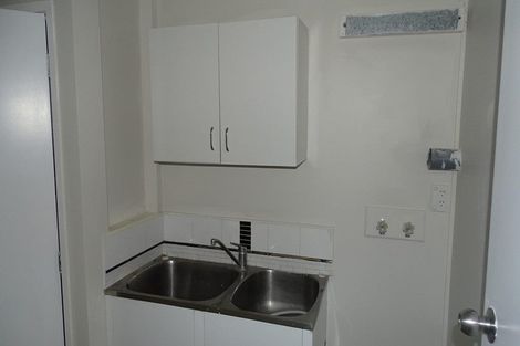 Photo of property in 18 Fairway Avenue, Red Beach, 0932