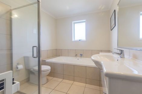 Photo of property in 60 John Norrie Place, Motuoapa, Turangi, 3382