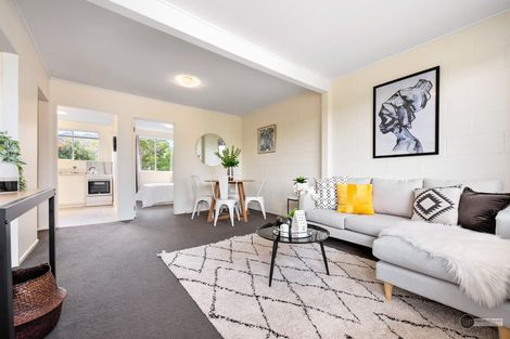 Photo of property in 8/19 Pirie Crescent, Moera, Lower Hutt, 5010