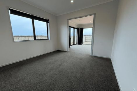 Photo of property in 21 Story Street, Foxton Beach, Foxton, 4815
