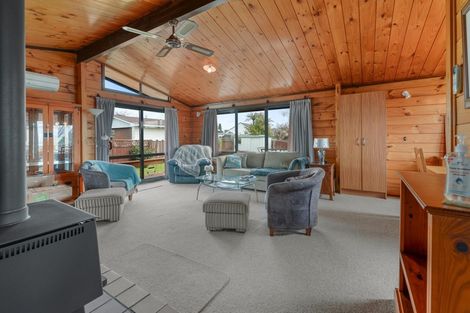 Photo of property in 36 Neri Crescent, Pomare, Rotorua, 3015