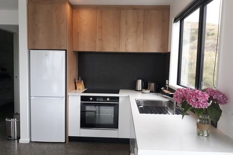 Photo of property in 71 Moana Road, Okitu, Gisborne, 4010