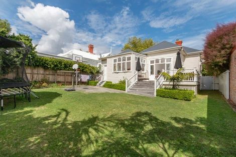 Photo of property in 11 Herne Bay Road, Herne Bay, Auckland, 1011