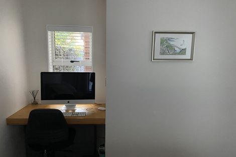 Photo of property in 10 Saltaire Street, Avondale, Auckland, 1026